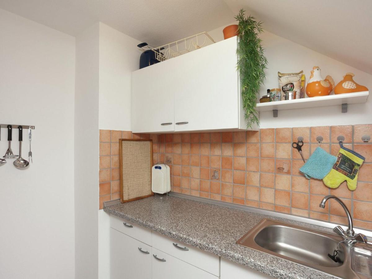 Flat In Polle Near The Forest Экстерьер фото