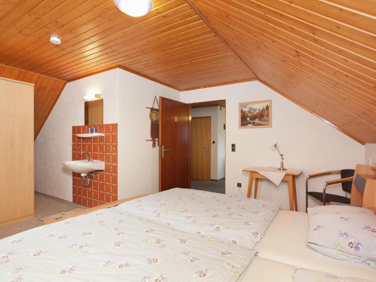 Flat In Polle Near The Forest Экстерьер фото