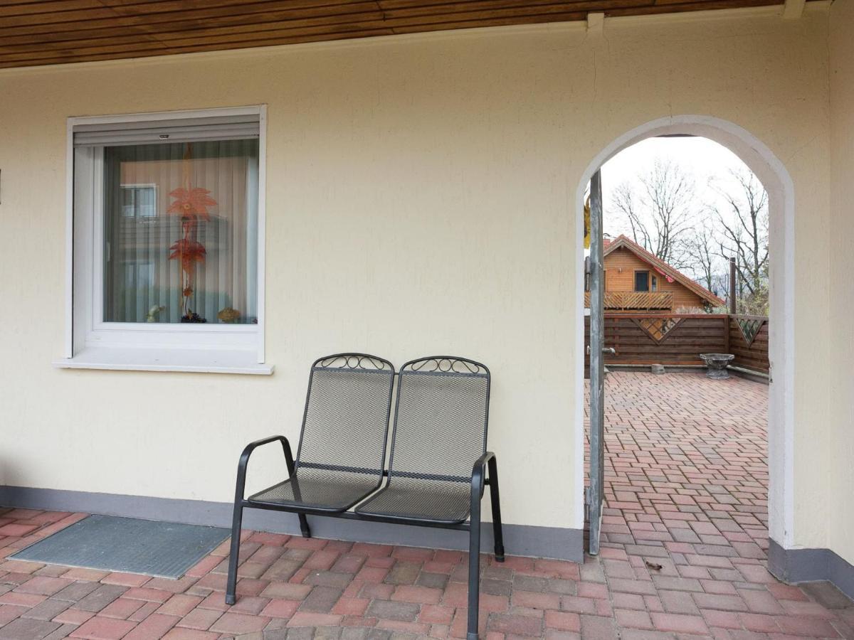 Flat In Polle Near The Forest Экстерьер фото