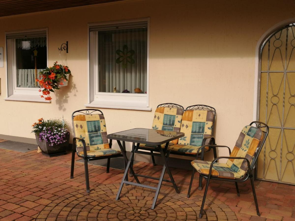 Flat In Polle Near The Forest Экстерьер фото