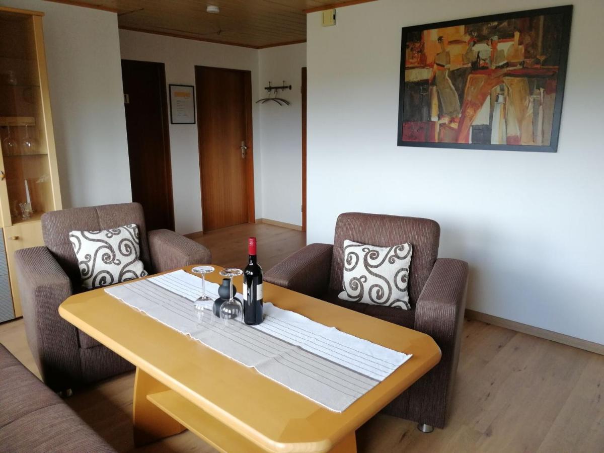 Flat In Polle Near The Forest Экстерьер фото